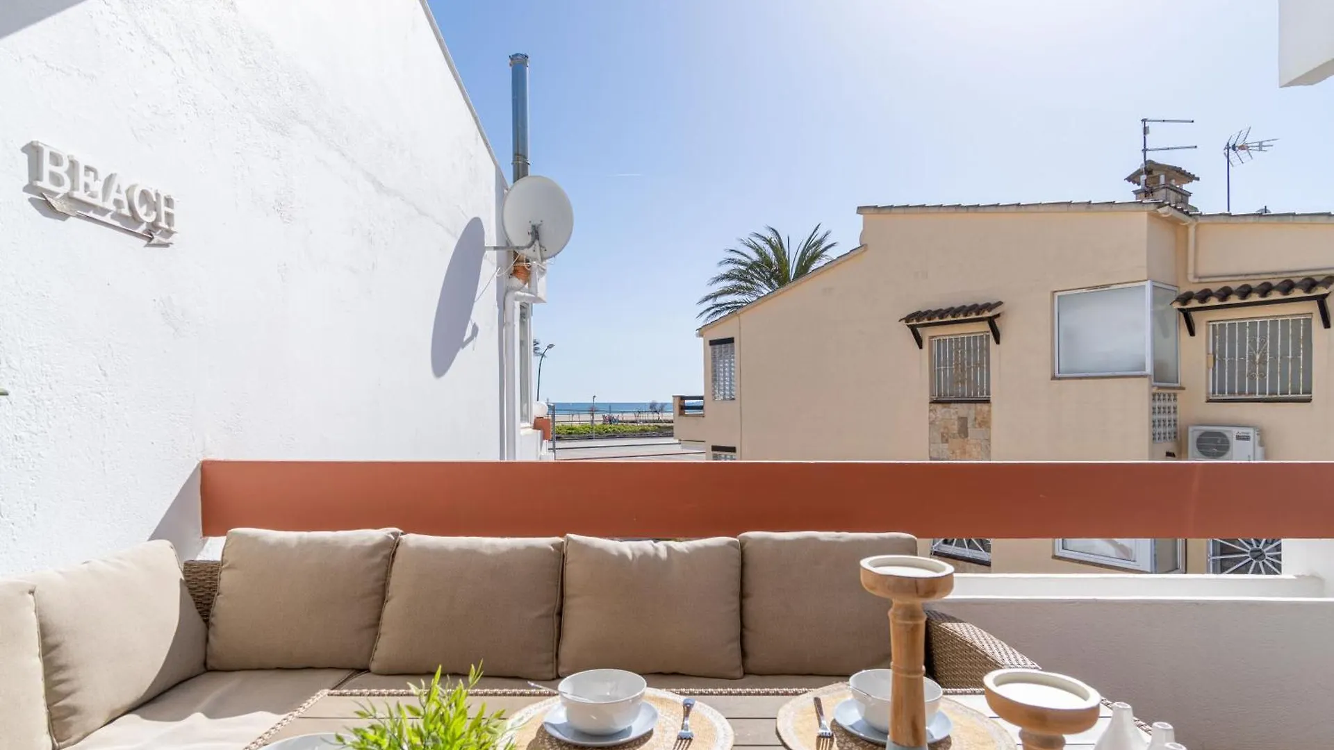 1012 Apartamento Cerca De La Playa By Homeselectspain Empuriabrava Spain