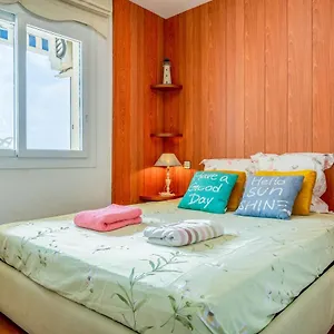 https://apartamento-welcs-con-terraza-y-viistas-al-mar.catalonia-hotels.com